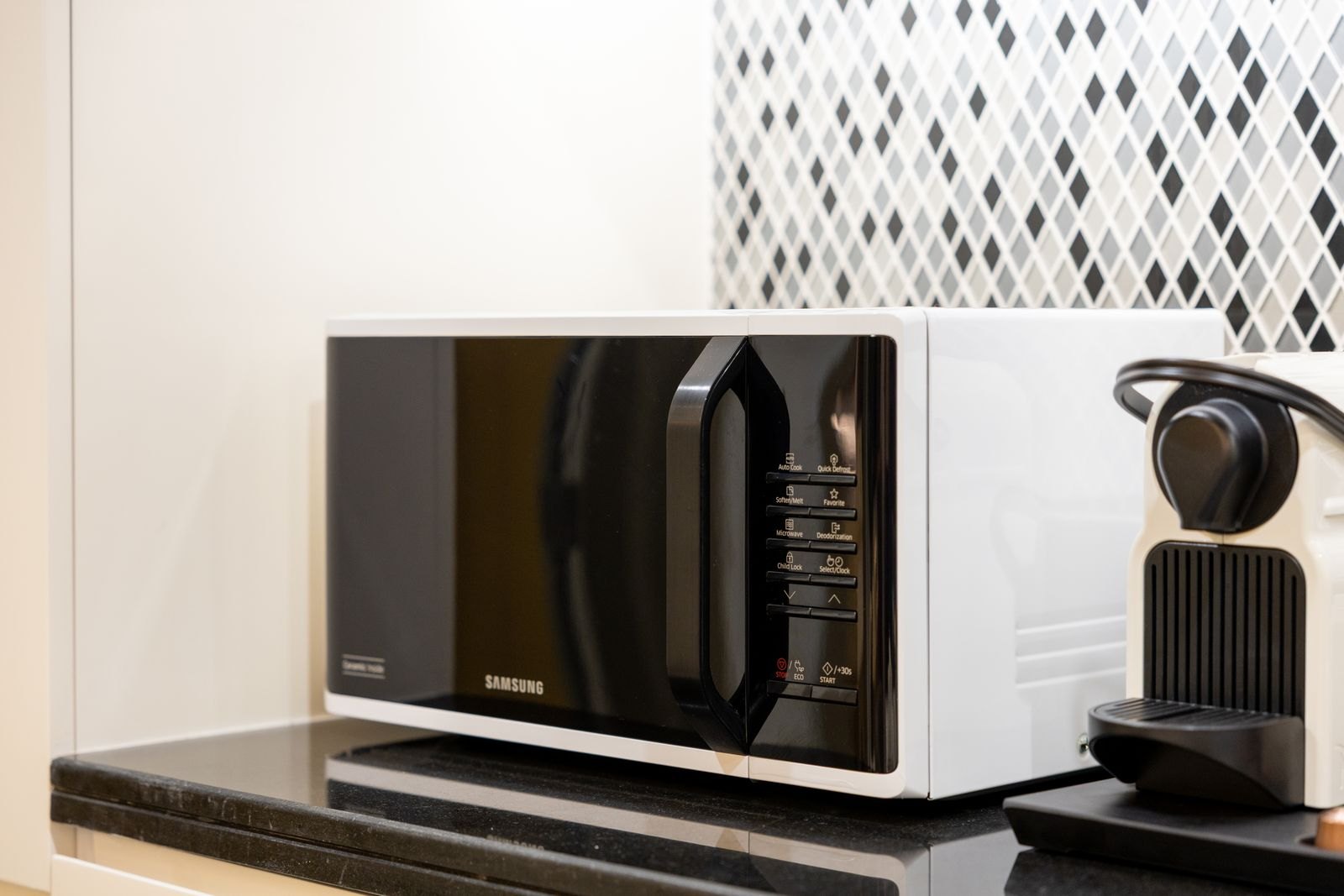 Microwave Oven
